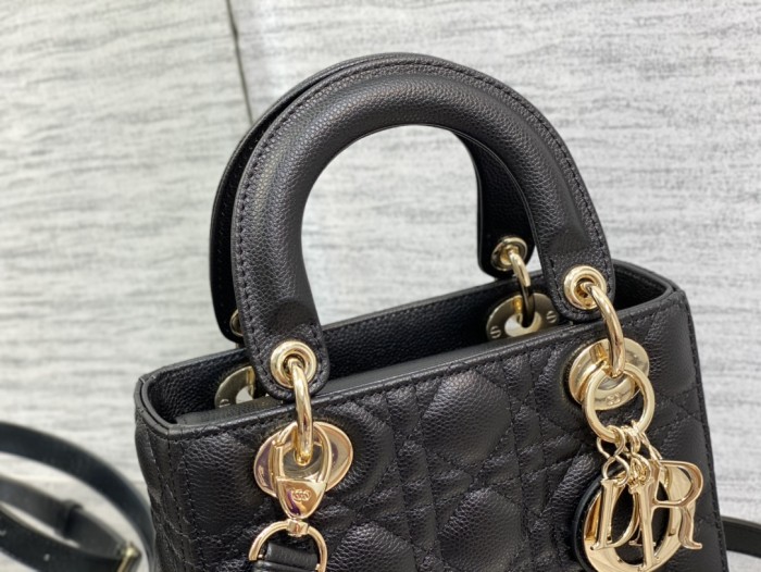 Handbag Dior size 20 cm