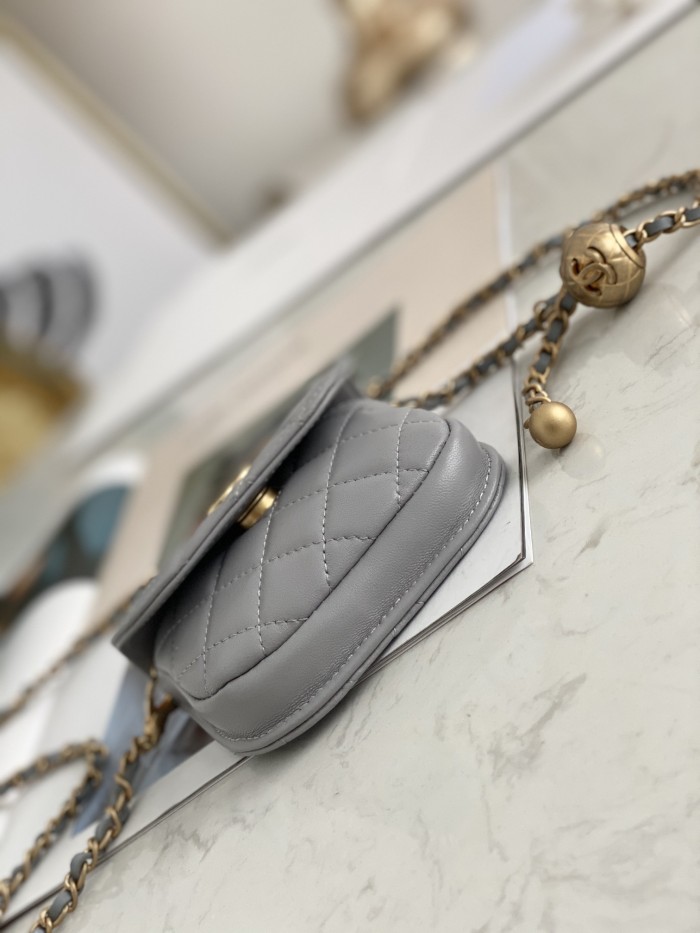 Handbag Chanel 81462 size 9*10.5*2.5 cm