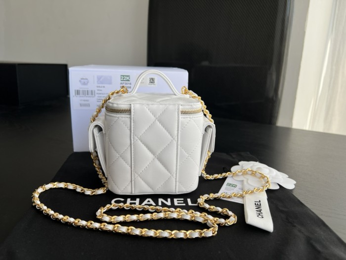 Handbag Chanel AP3016 size 11cmx11cmx11 cm