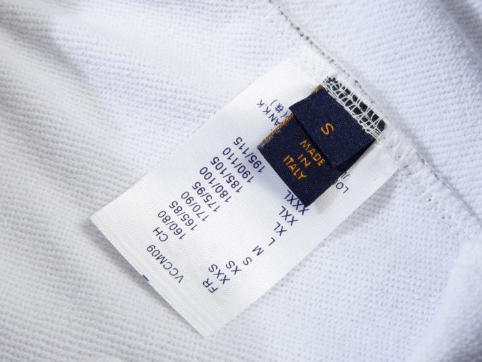 Clothes Louis Vuitton 237