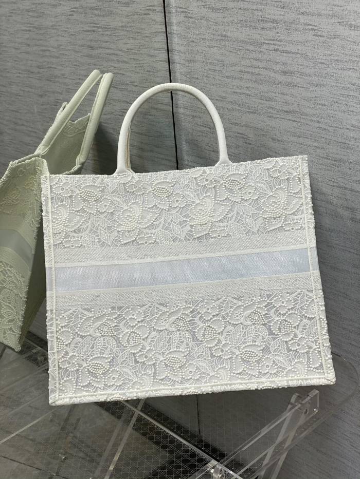 Handbag Dior size 42*18*35 cm