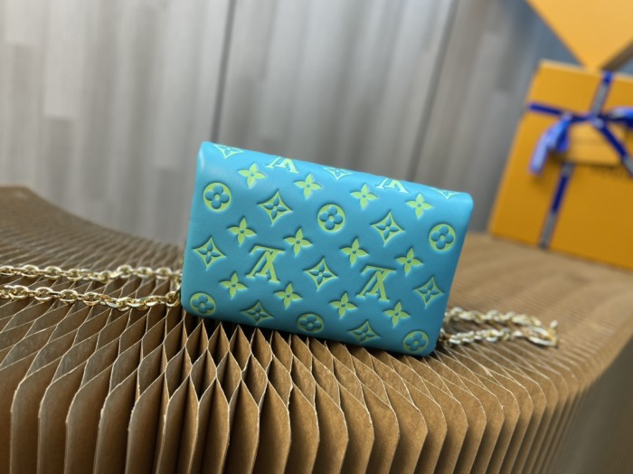 Handbag Louis Vuitton Pochette Coussin Monogram M80744 size 20 x 14 x 8cm