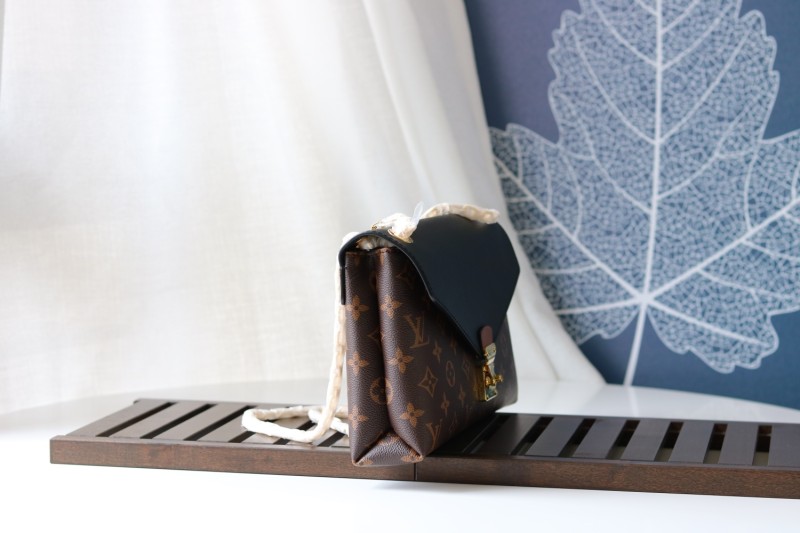 Handbag Louis Vuitton M41200 size：26x17x6cm