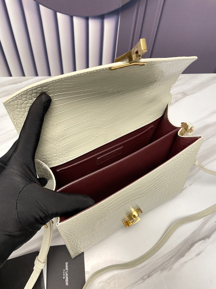 Handbags SAINT LAURENT 578000 size 24×20×11 cm