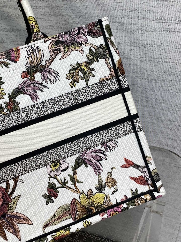 Handbag Dior size 36*18*28 cm