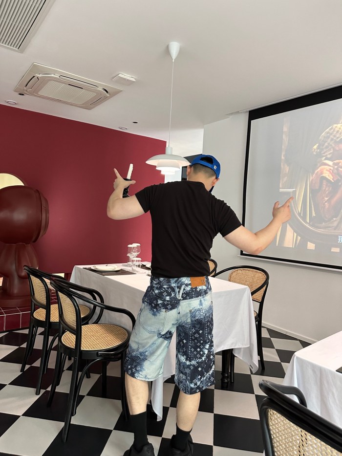 Clothes Louis Vuitton 350