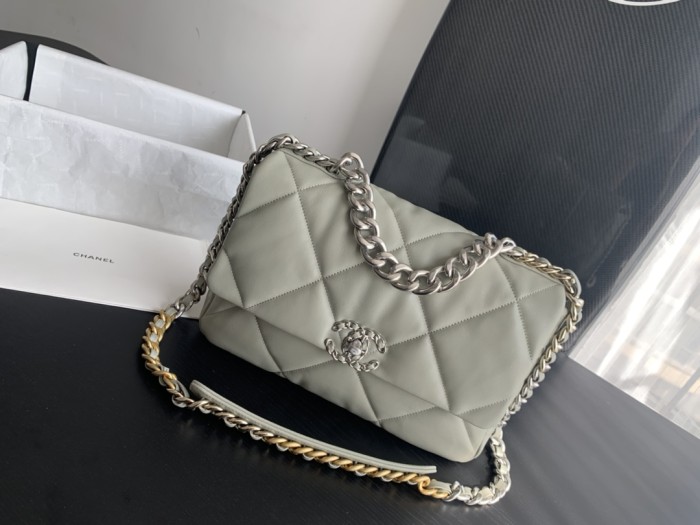 Handbag Chanel size 26cmx16cmx9 cm
