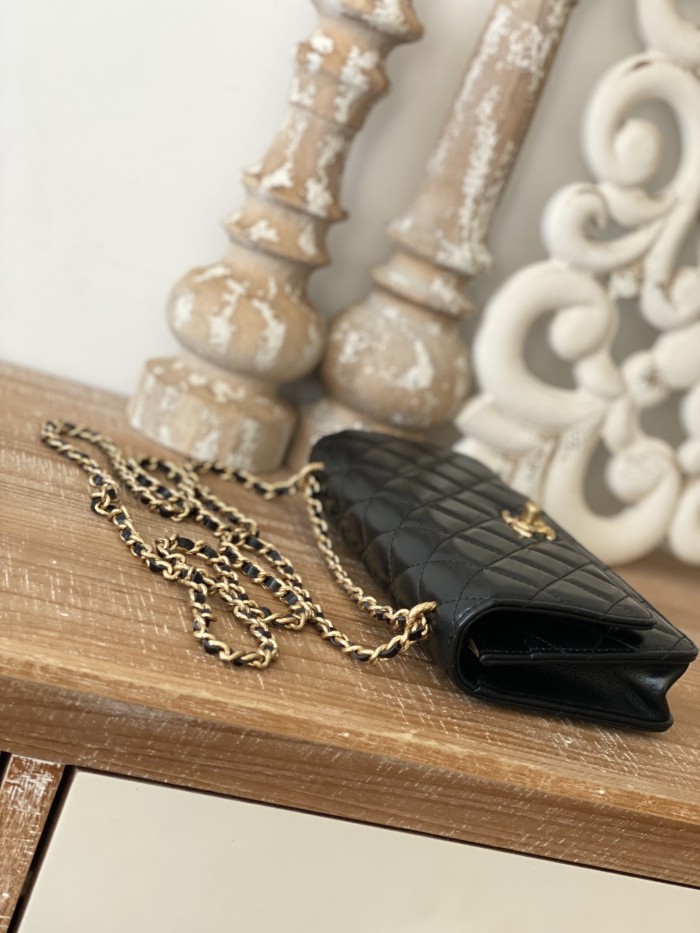 Handbag Chanel 81237 size 19 cm