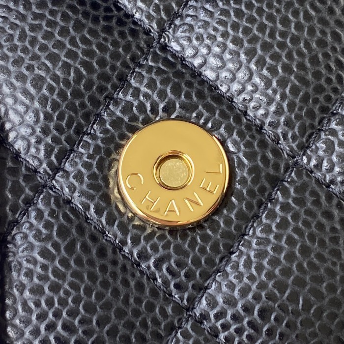 Handbag Chanel size 19 cm