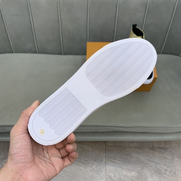 Louis Vuitton High Top sneaker 11