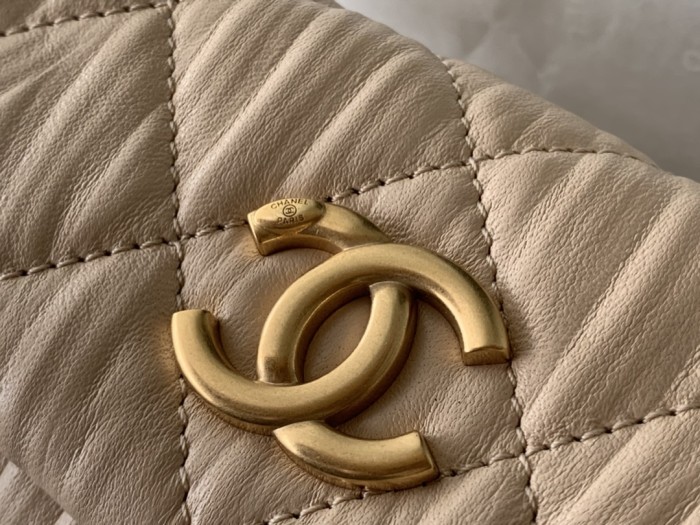 Handbag Chanel 2479 size 19cmx13cmx7 cm