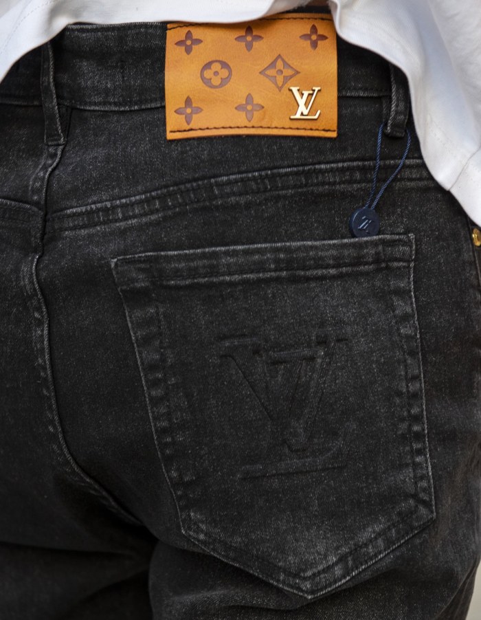 Clothes Louis Vuitton 194