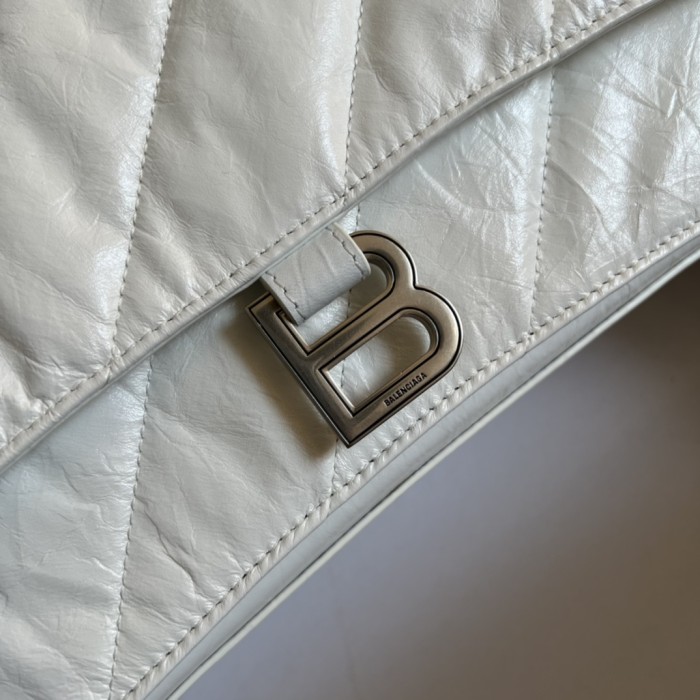 Handbag Gucci 716393 size 31x19.8x6.9 cm