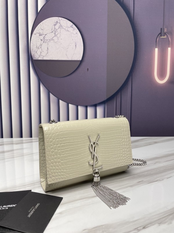 Handbags SAINT LAURENT 474366 size 20x12.5x5 cm