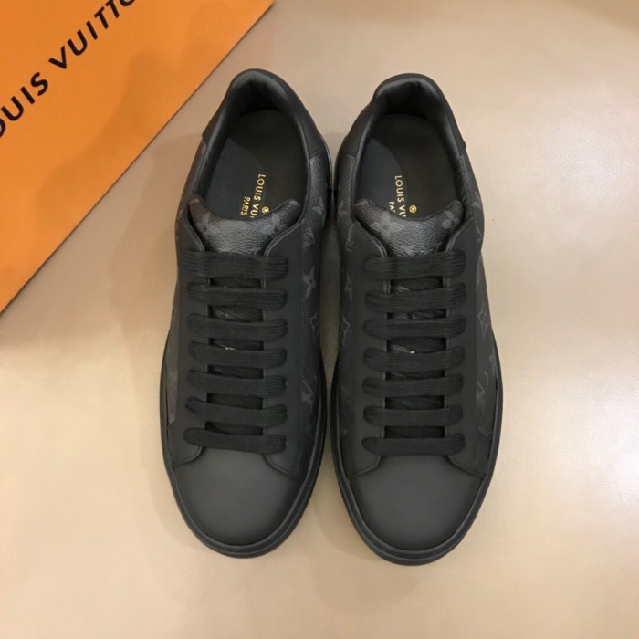 Louis Vuitton Low Top sneaker 38