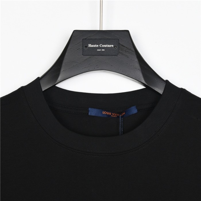 Clothes Louis Vuitton 197