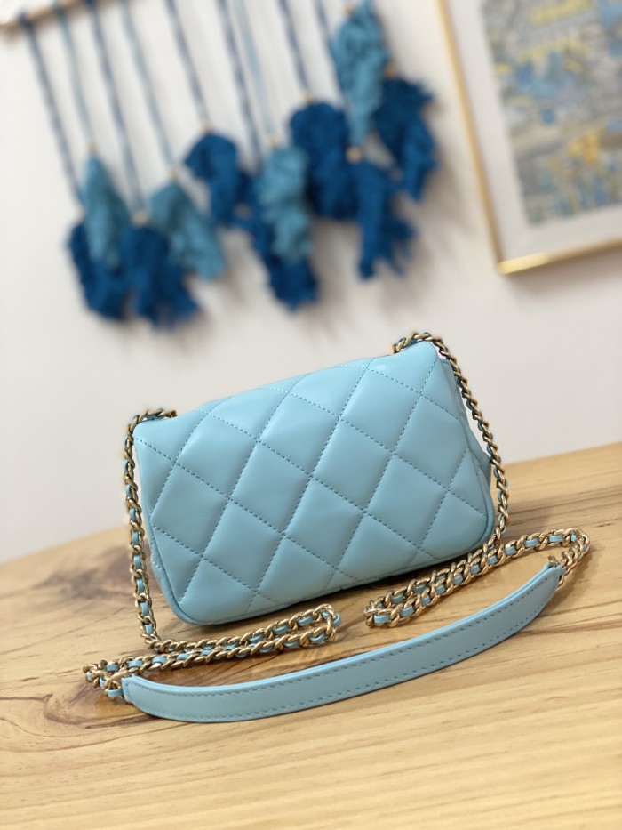 Handbag Chanel 3473 size 13*18*6 cm