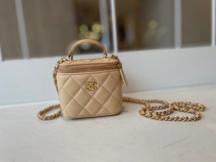 Handbag Chanel AP2198 size 11*8.5*7 cm