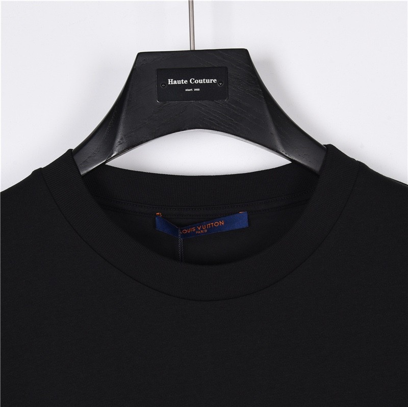 Clothes Louis Vuitton 443