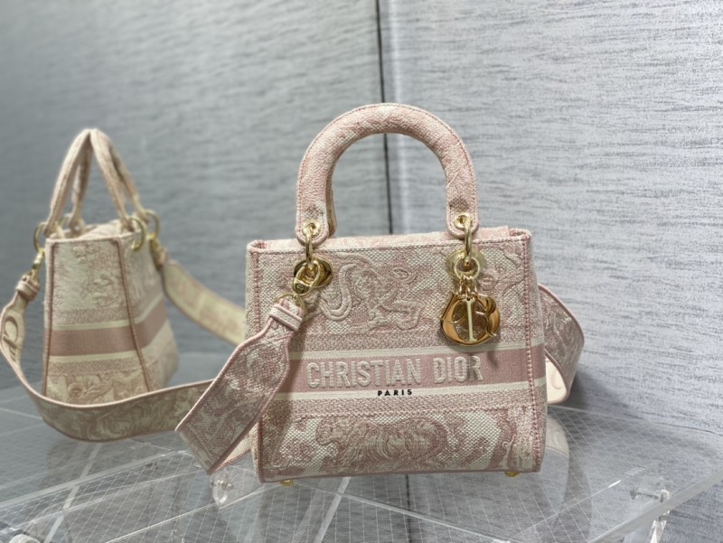 Handbag Dior size 24 cm