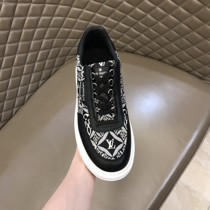 Louis Vuitton Low Top sneaker 1