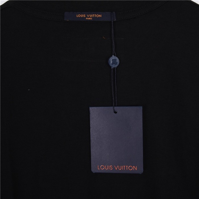 Clothes Louis Vuitton 389