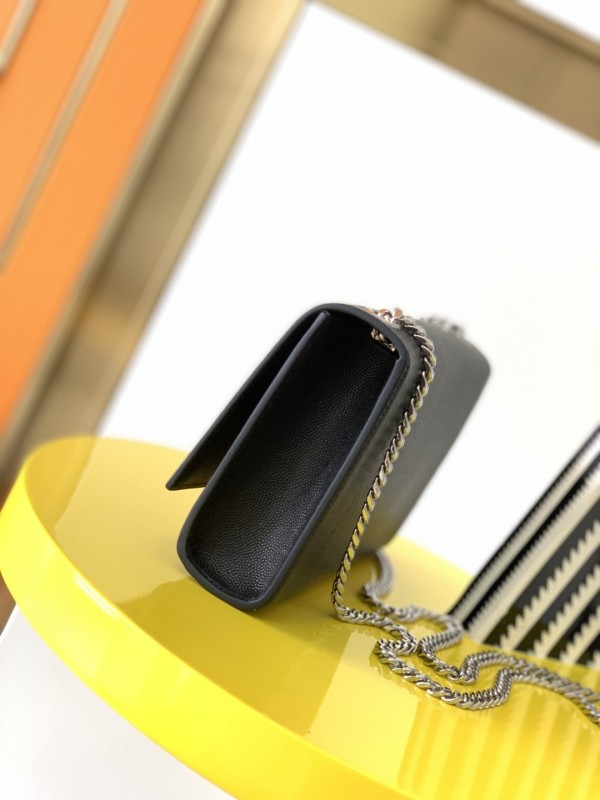 Handbags SAINT LAURENT 469390 size 20x12.5x5 cm