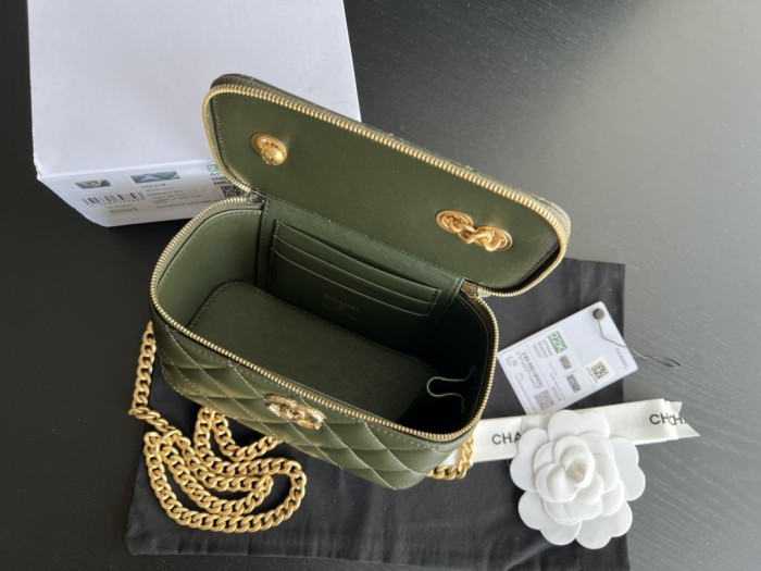 Handbag Chanel AP3044 size 17cmx9.5cmx8 cm