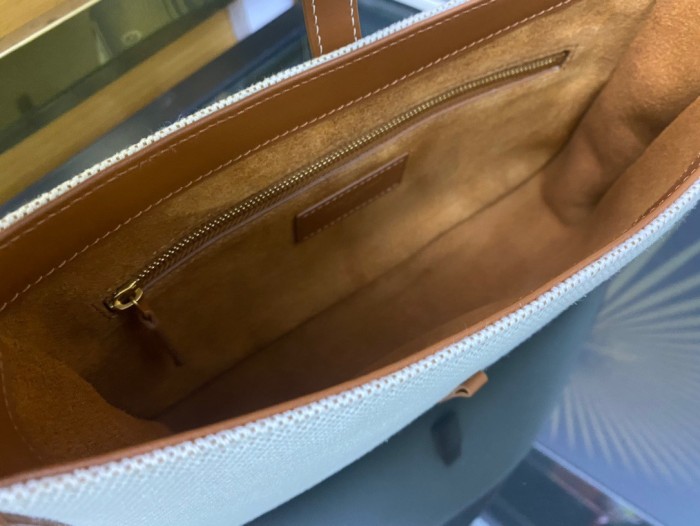 Handbags SAINT LAURENT 657228 size 24.5x16x6 cm