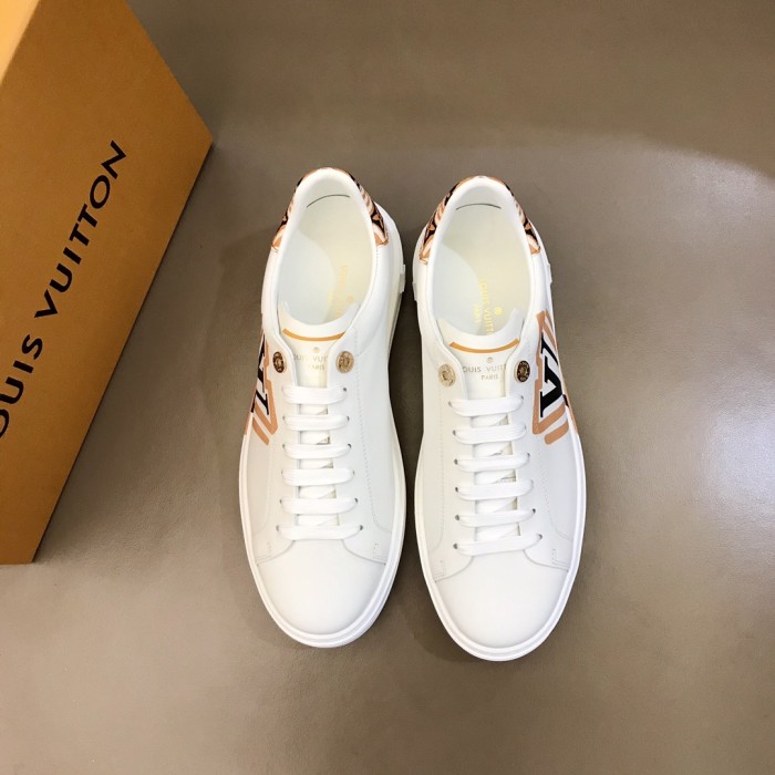 Louis Vuitton Low Top sneaker 17