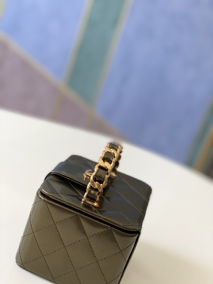 Handbag Chanel size 11*9.5*8.5 cm