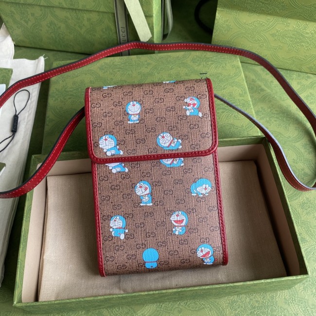 Handbag Gucci 647805 size 11.5*18*3.5 cm
