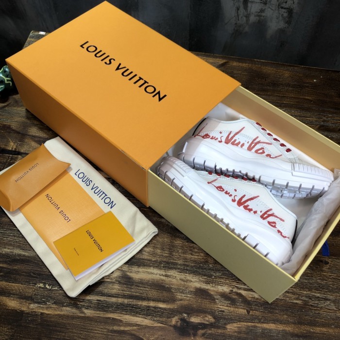 Louis Vuitton Squad sneaker 9