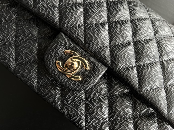 Handbag Chanel size 25 cm