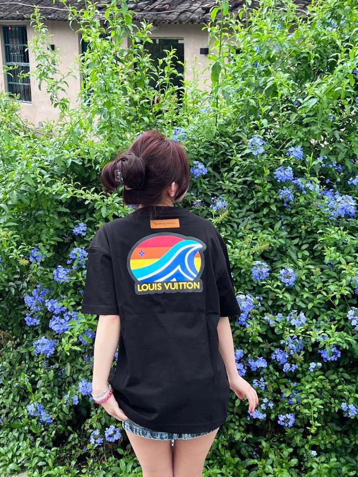 Clothes Louis Vuitton 158