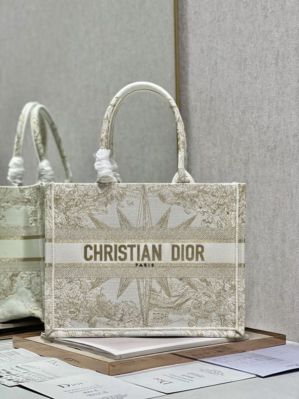 Handbag Dior 1286 size 36×28 cm