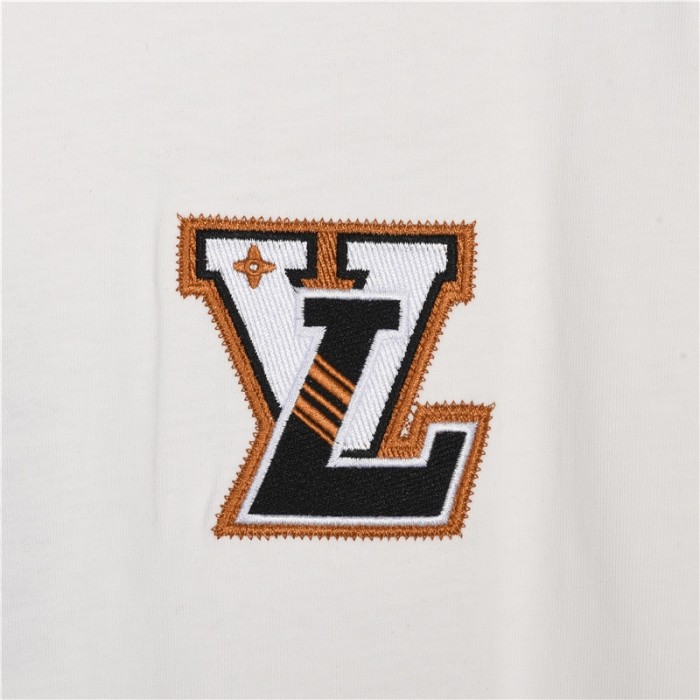 Clothes Louis Vuitton 150