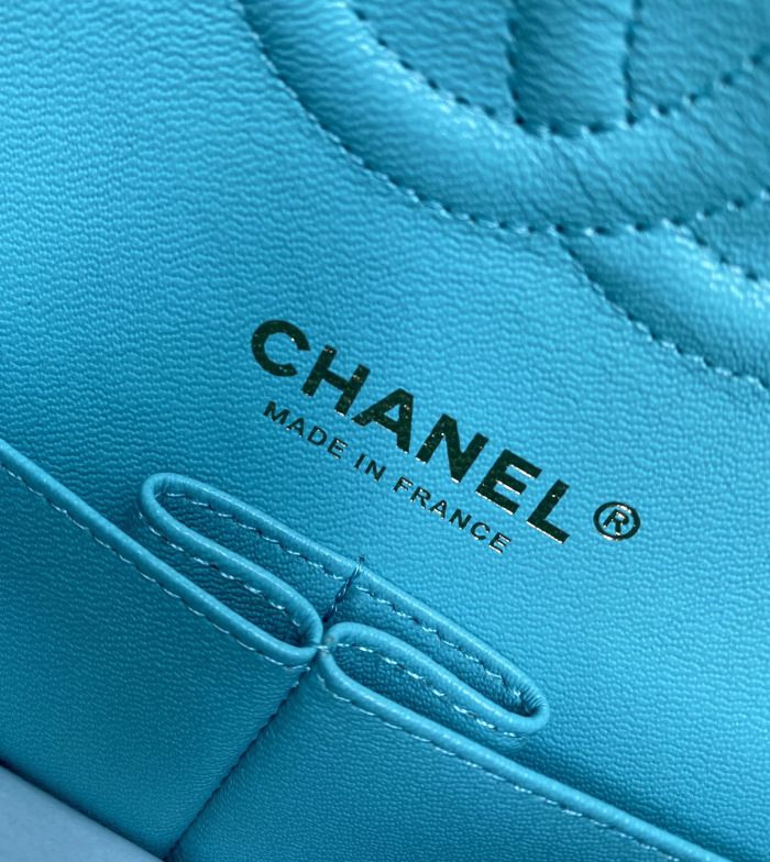 Handbag Chanel A01112 size 25.5*15.5*6.5 cm