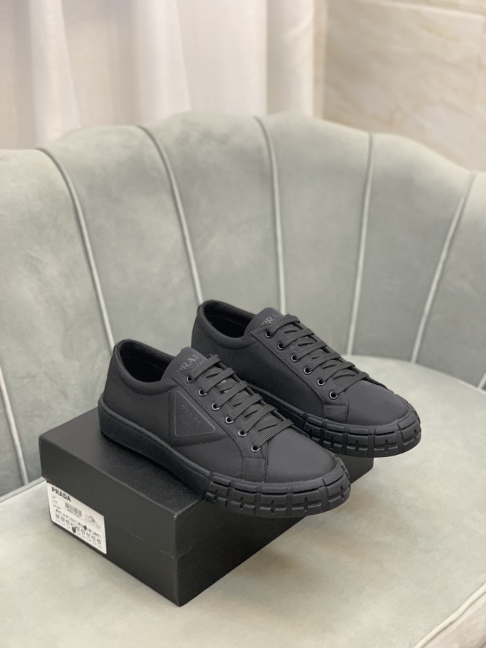 Prada Wheel Cassetta sneaker 6