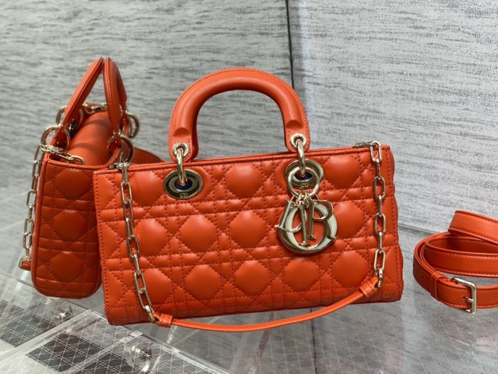 Handbag Dior size 26*6*14 cm