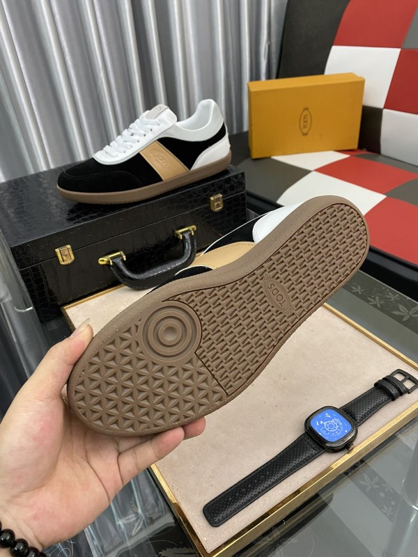 TOD'S Tabs Sneaker 2