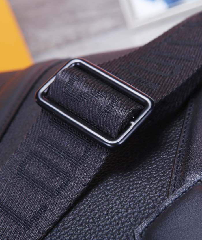 Handbag Louis Vuitton M59159 size 39x29x7cm