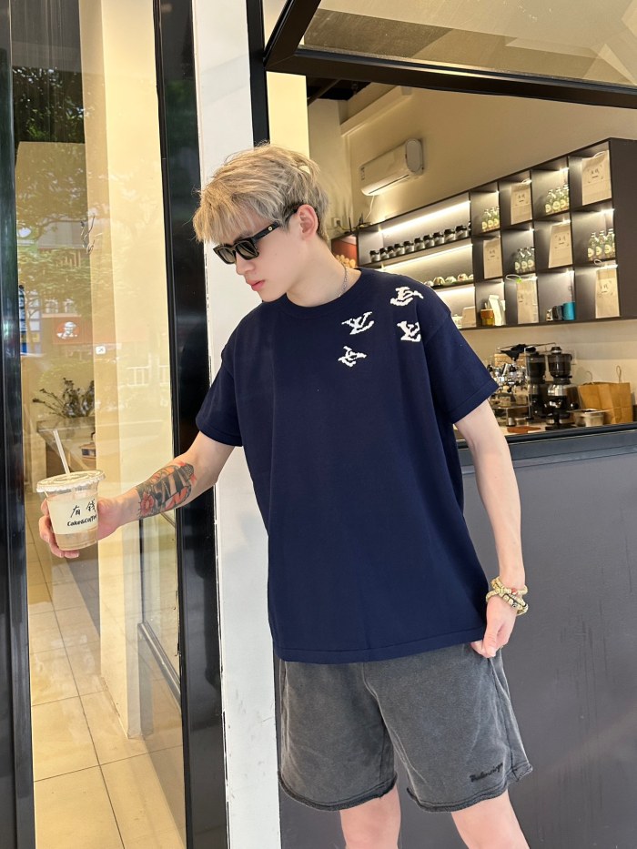 Clothes Louis Vuitton 430