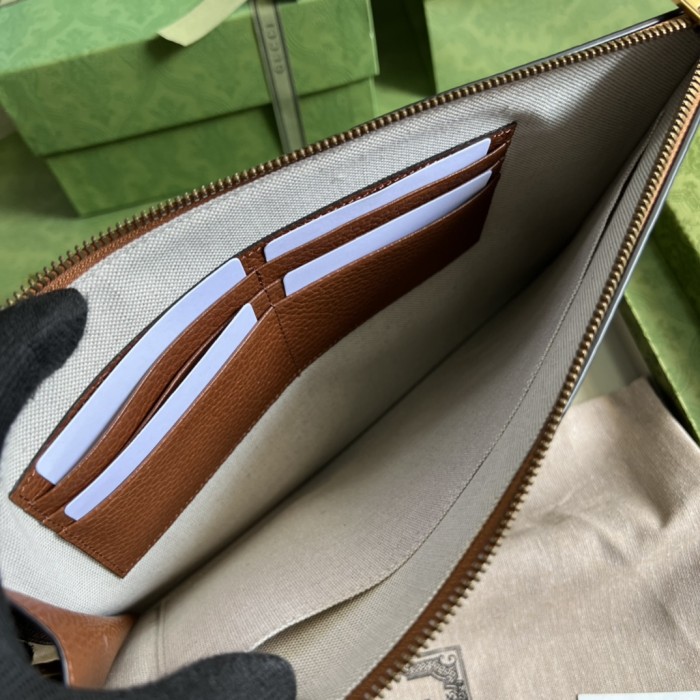 Handbag Gucci 672953 size 30.5*21*1.5 cm