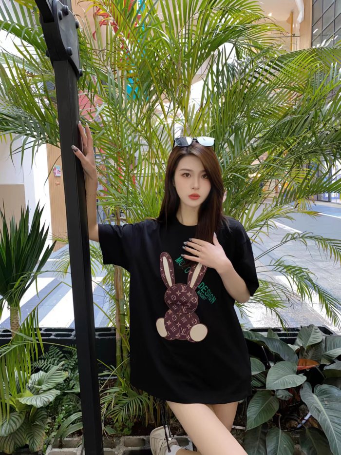 Clothes Louis Vuitton 13