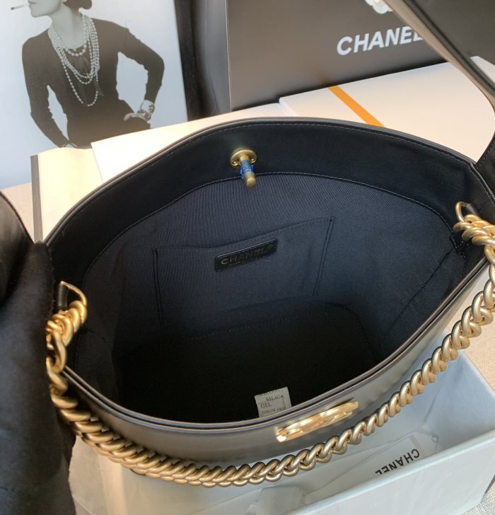 Handbag Chanel size 23/24/12 Cm