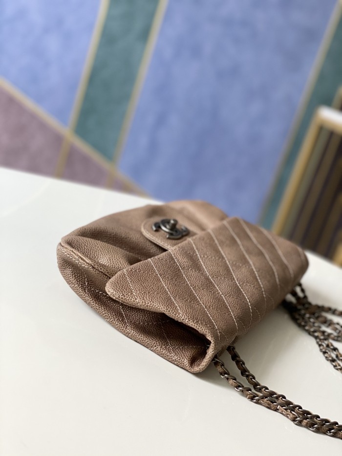 Handbag Chanel 82910 size 30 18 4 cm