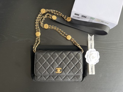 Handbag Chanel size 19 cm