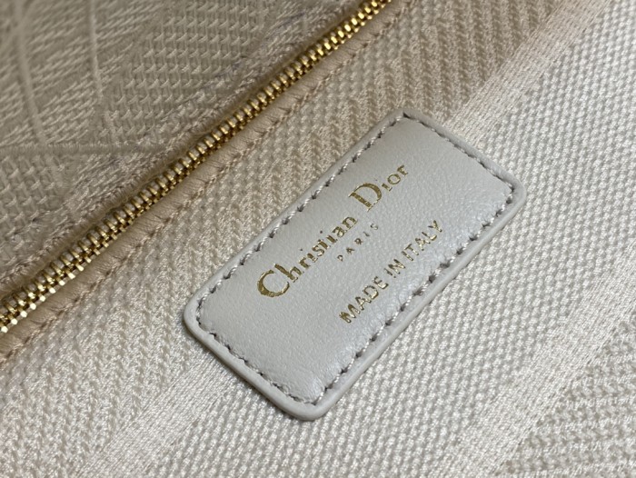 Handbag Dior size 24 cm