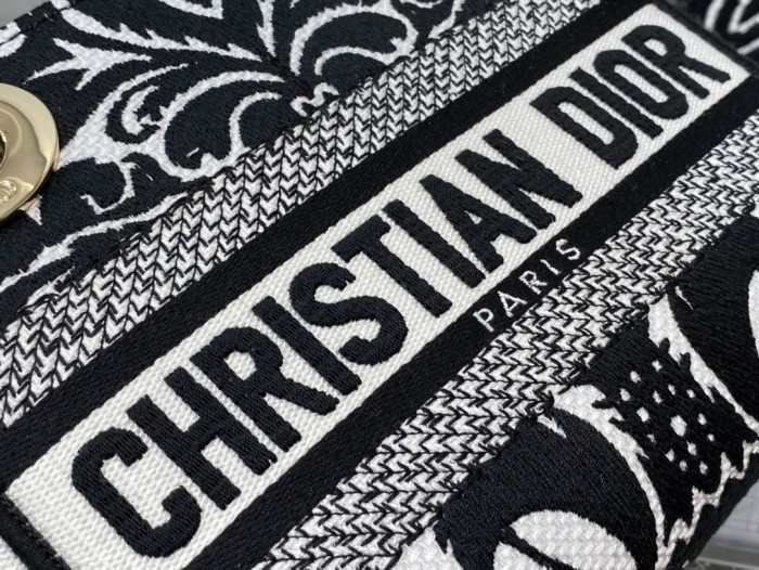 Handbag Dior size 17*7*15 cm